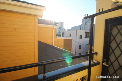 �Z�˂���̒��]�ʐ^�@3F���]